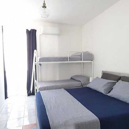 SantʼAntìoco Appartamento In Piazza Italia מראה חיצוני תמונה